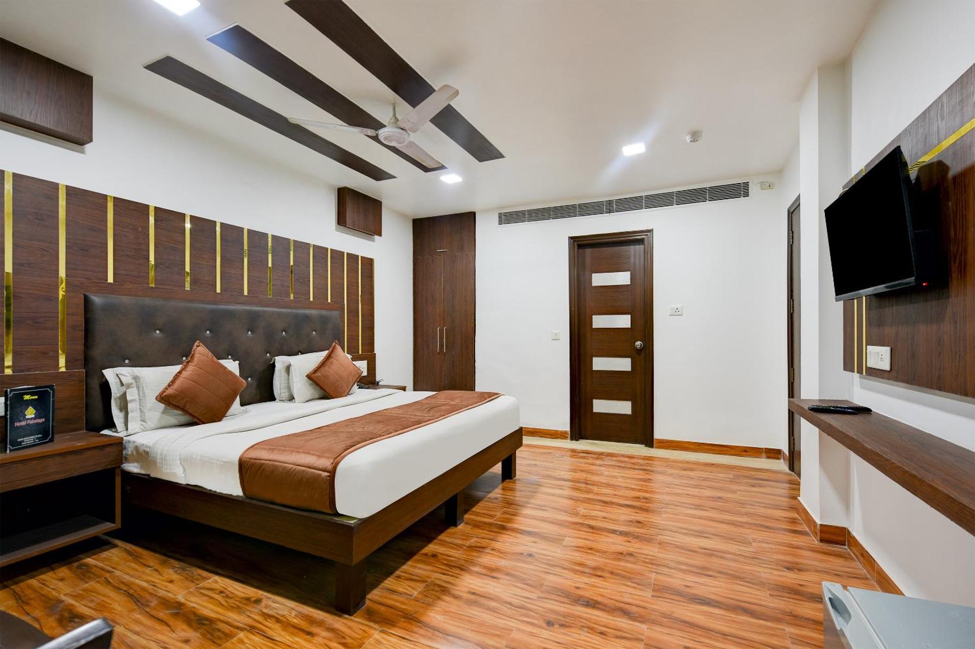 Staybook South Delhi New Delhi Exterior photo