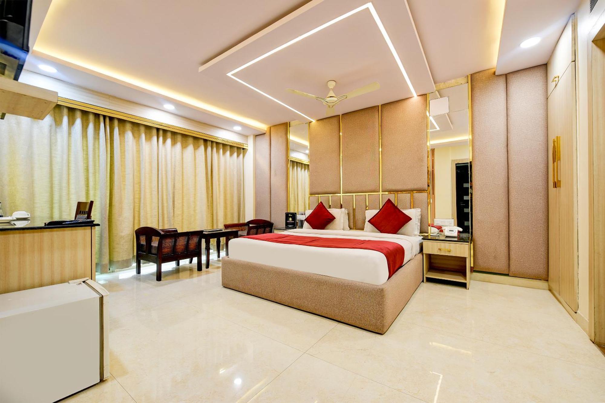 Staybook South Delhi New Delhi Exterior photo