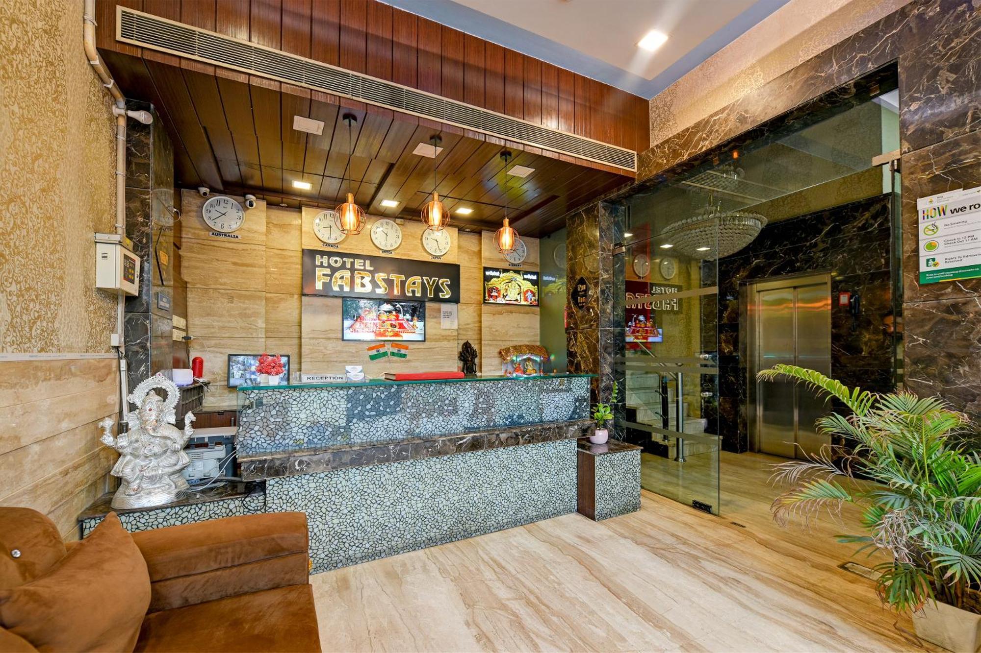 Staybook South Delhi New Delhi Exterior photo